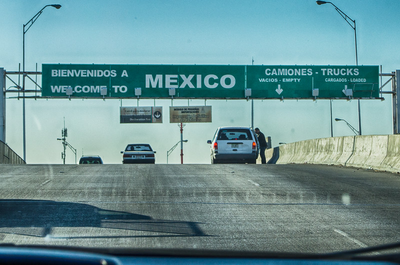 Welcome to Mexico sign at border
