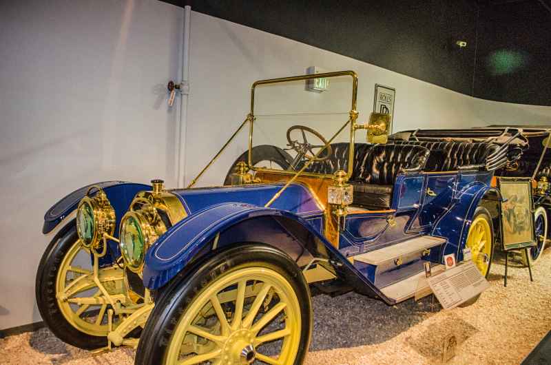 1910 Oldsmobile Limited 7 Passenger Touring