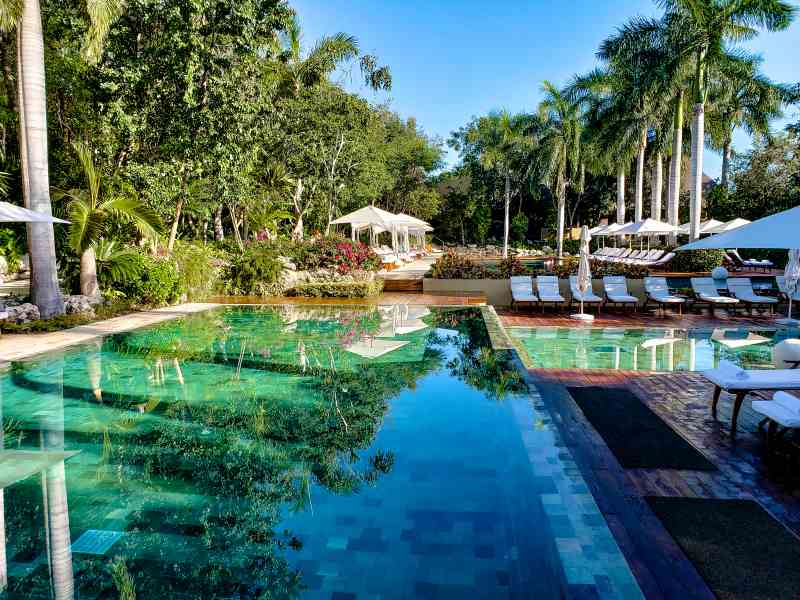 Grand Velas Zen  Pool