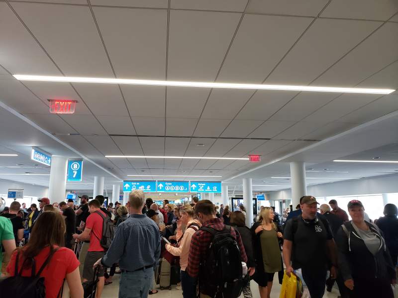 airport crowd