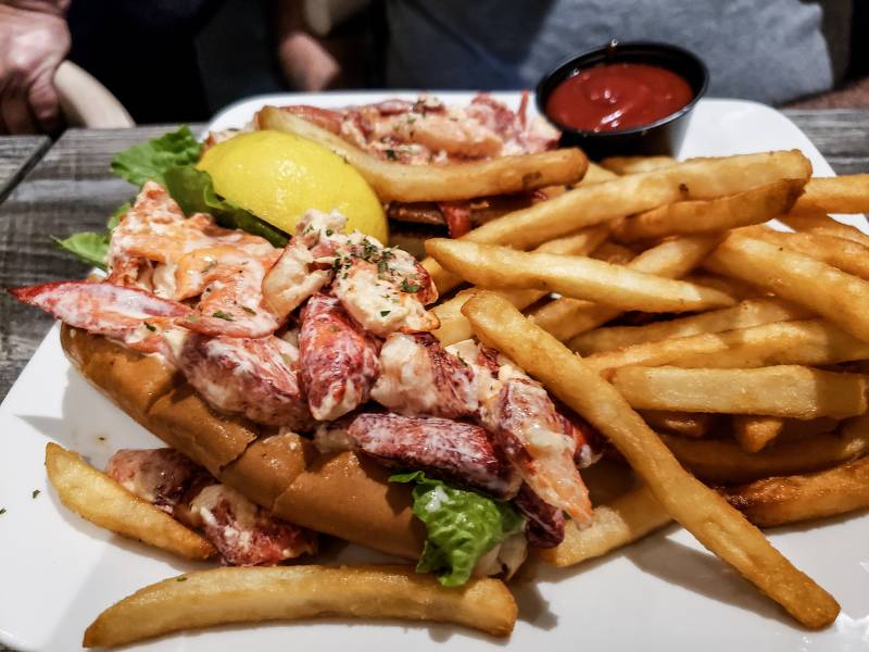 lobster roll